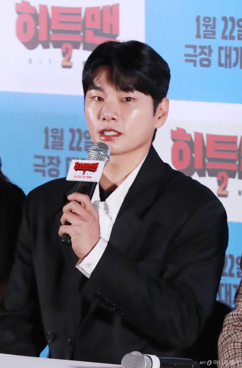 <b>이이경</b> 측 "'사생활 루머 폭로' 피해 극심…선처 없이 <b>강경 대응</b>"