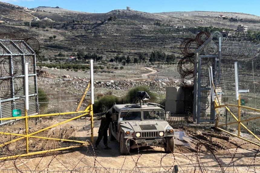 지난 1월5일 이스라엘군 차량이 골란고원을 거쳐 시리아를 빠져나가고 있다. /사진=뉴스1
