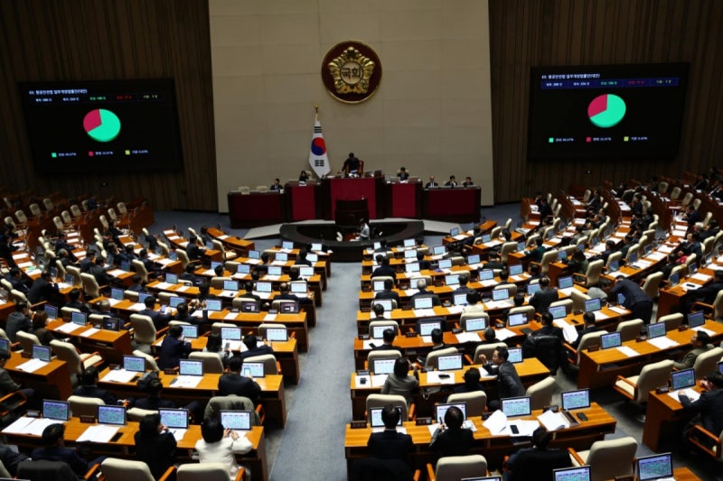 <b>비대면 진료</b>, 15년 만에 <b>제도화</b>…중개매체 규제 근거 마련