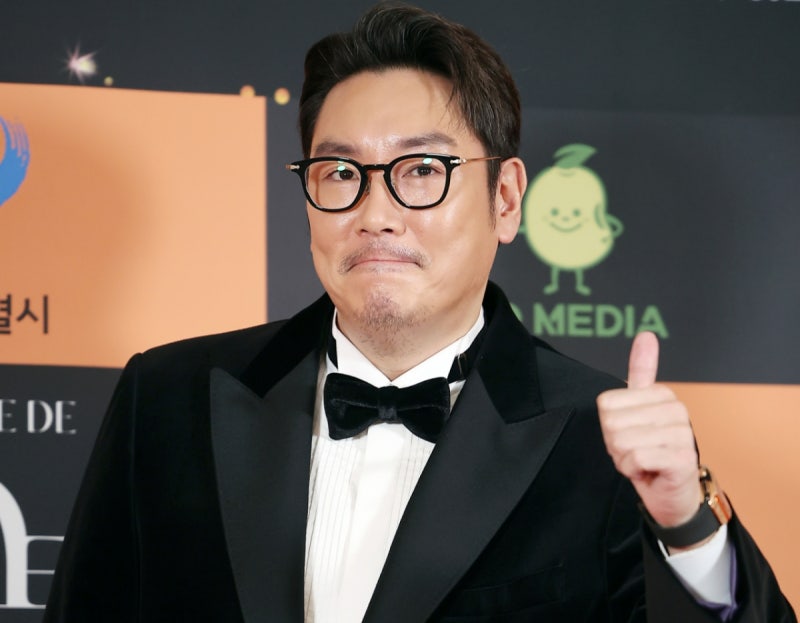 <b>조진웅</b> '<b>소년범</b>' 맞았다..."잘못했던 행동 확인, 성폭행은 무관"