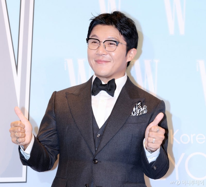 <b>조세호</b> 모든 방송 <b>하차</b>...<b>조폭연루설</b> 제보자도 "폭로 중단"