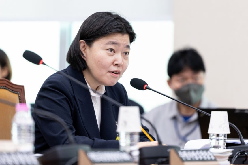 임은정 서울동부지검장이 지난 10월23일 서울 여의도 국회 법제사법위원회에서 열린 서울고등검찰청·서울중앙지방검찰청 등에 대한 국정감사에 출석해 의원 질의에 답변하고 있다./사진=뉴스1.