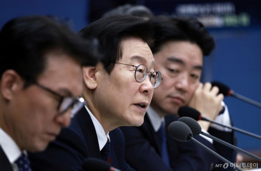 [세종=뉴시스] 최동준 기자 = 이재명 대통령이 11일 세종시 정부세종컨벤션센터에서 열린 '희망찬 농업·농촌, 모두가 행복하게 일하는 나라' 농림축산식품부(농촌진흥청·산림청)-고용