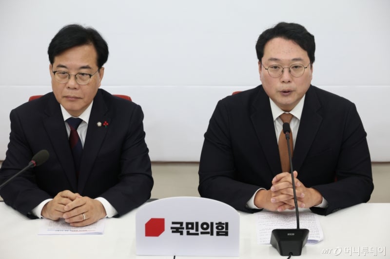 송언석·천하람, 원내대표 회동…"<b>통일교 특검</b>법 <b>추진</b> 이견없어"