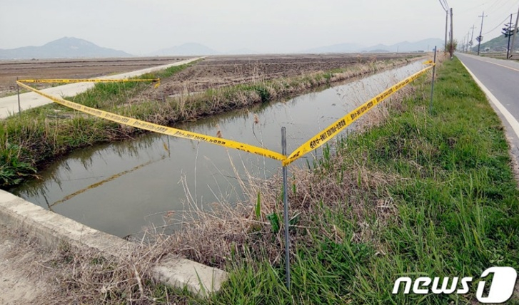 2020년 12월 누나를 살해한 윤모씨가 시신을 유기한 인천의 한 농수로 모습./사진=뉴스1