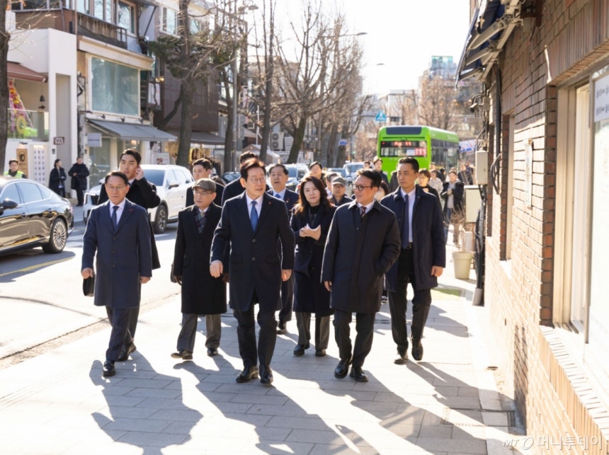 이재명 대통령, 청와대 이전 후 삼청동 깜짝 오찬!