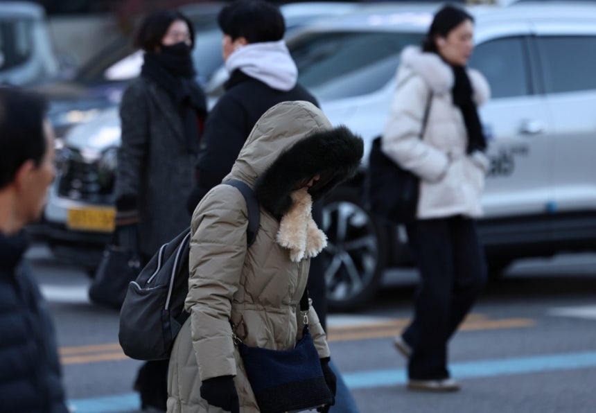 올해 마지막 날인 오늘(31일)은 더 강한 한파가 밀려오겠다./사진=뉴스1