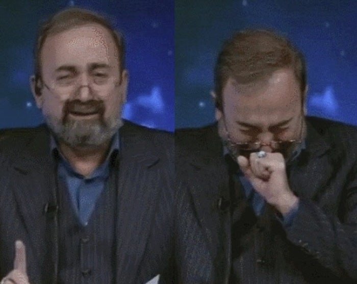 "하메네이 사망"...방송 중 손 떨며 '눈물 펑펑' 쏟은 이란 앵커