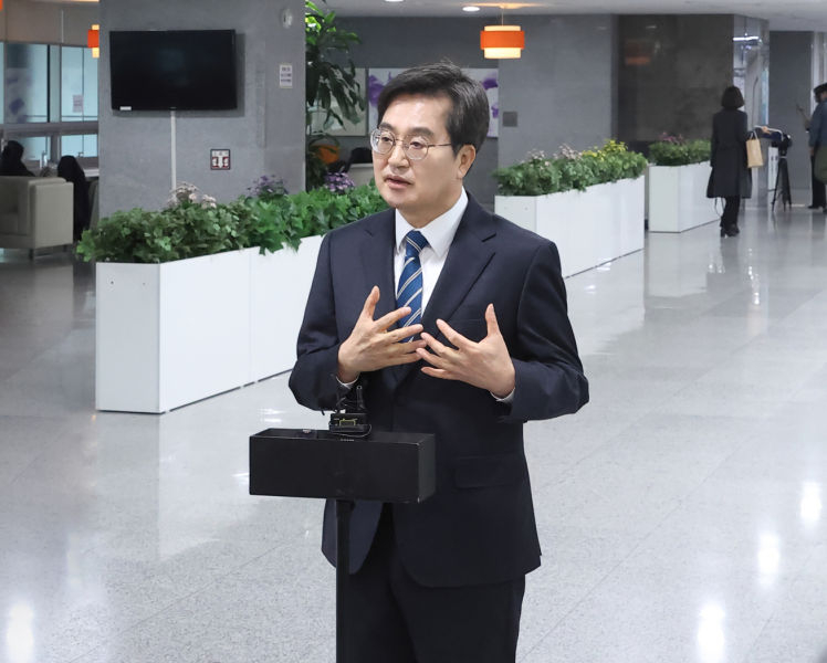 서울 5호선 김포검단 연장사업 예타 통과에 대한 소감을 밝히고 있는 김동연 경기도지사./사진제공=경기도