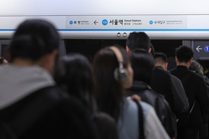 "체구 작은 여자만 상습 폭행"...4호선 '지하철 빌런' 논란