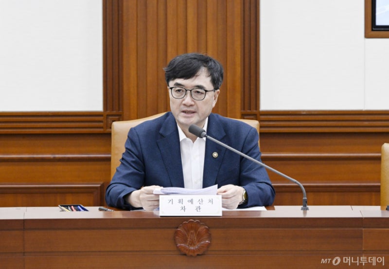 [<b>프로필</b>]국무조정실장에 '예산통' <b>임기근</b> 기획처 차관