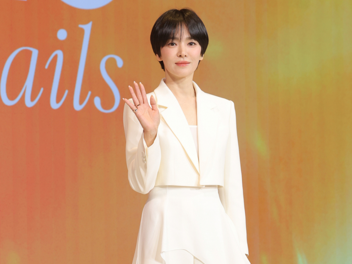 송혜교, 새 소속사 찾았다…신생 기획사와 새출발