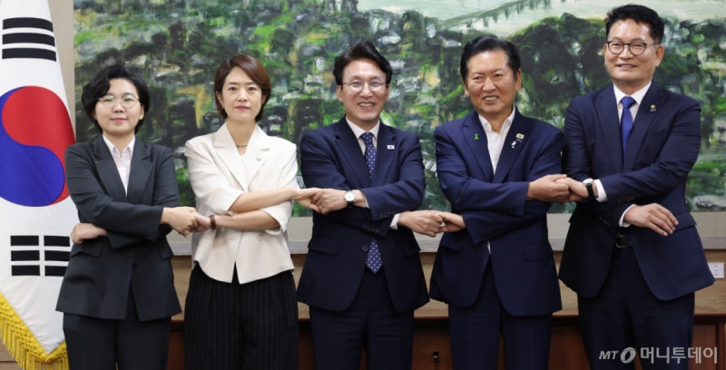 <b>김보미</b> "송영길, 사람들 앞에서 고함쳐 망신줘…'686 꼰대'의 현실"