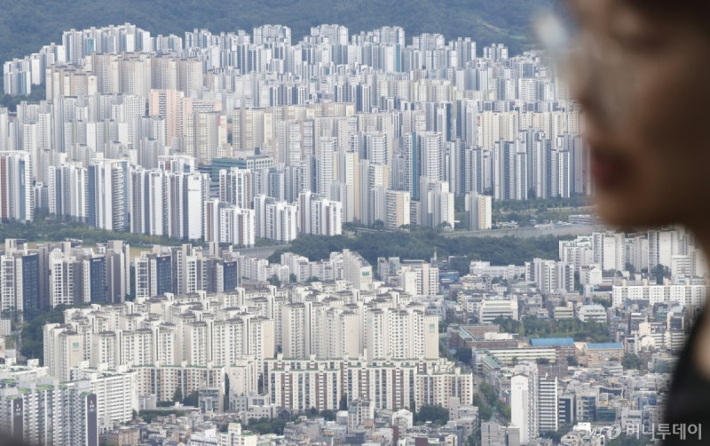 "집값 급락시 주택 대량 매입"…대통령이 말한 '폭락 전' 대응 시스템은