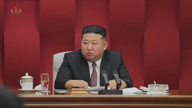 "비핵화·인권·훈련 포기"...북한, 중간선거 급한 <b>트럼프</b>에 밀당 시작