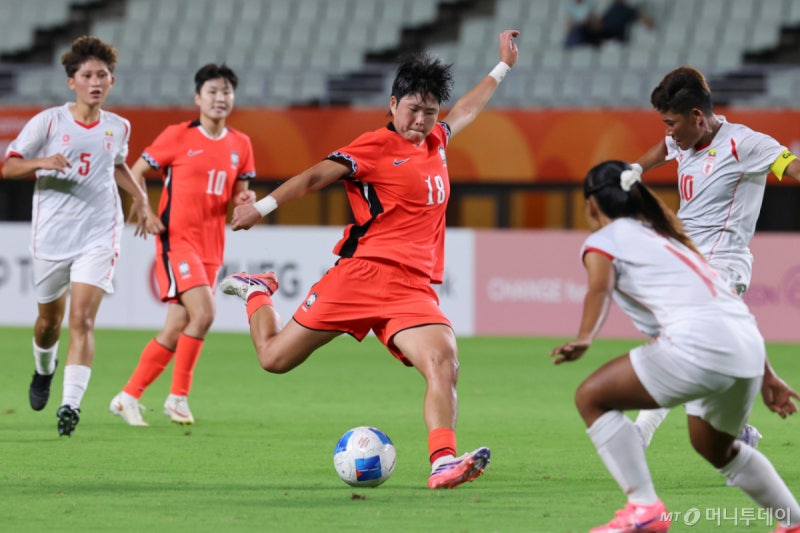 PK 실축에도…여자축구, <b>아시안게임</b> 첫 경기서 미얀마 5-0 완승