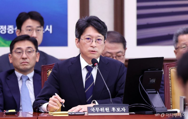<b>홍지선</b> "영끌 매수? 타의로 옮겼다…주택정책, 장기적으로 봐야"
