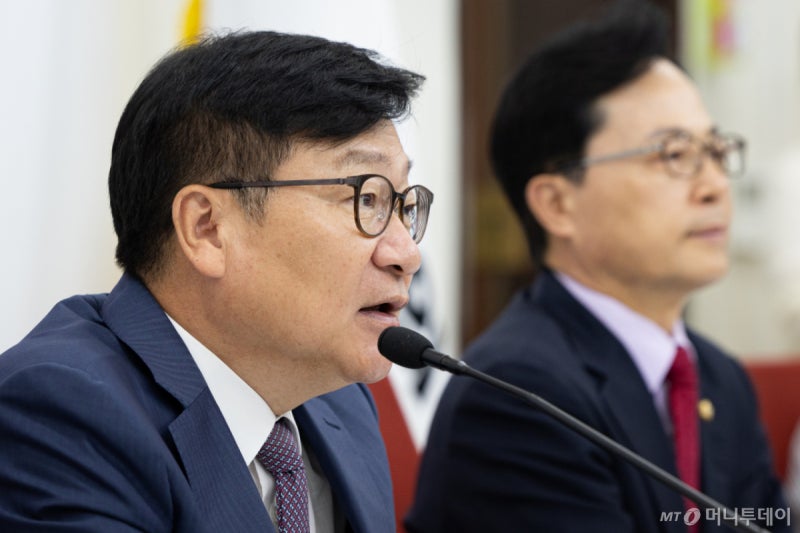 정점식 "<b>레버리지</b> ETF, 청와대가 제안하고 밀어붙여…특검해야"