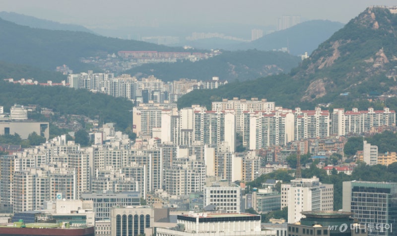 금리 뛰고 대출 막혀도 간다…<b>서울</b> 집값 '<b>85주</b>' 최장 <b>상승</b>