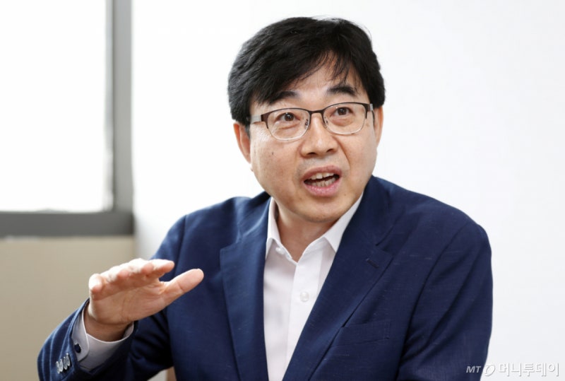'<b>김어준 처남</b>' 인태연 이사장에 野 "채용서류 공개 안해, 성역이냐"