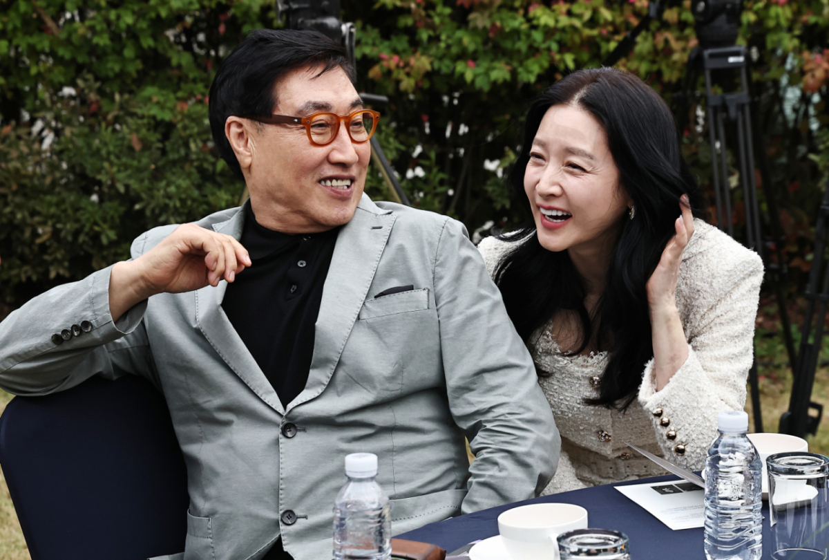 이영애, '75세' 남편 정호영과 시상식 나들이…"20살 차이 안 믿겨"