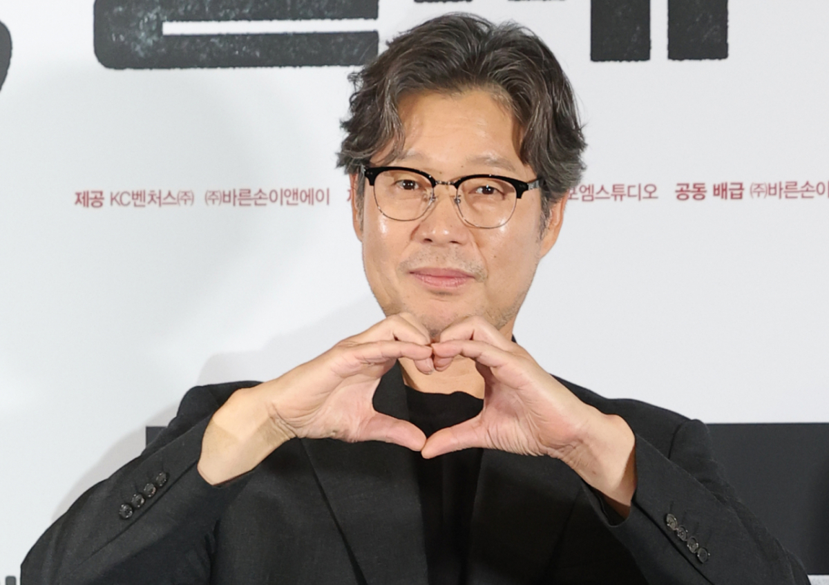 "솔직히 거절할까 생각"…<b>유재명</b>이 '<b>수능, 출제의 비밀</b>' 고민한 이유는