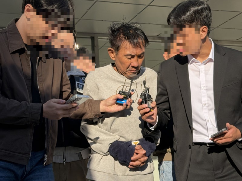 얼굴 드러낸 '인천 <b>흉기난동</b>' <b>최충락</b>..."선의의 피해자에 미안"