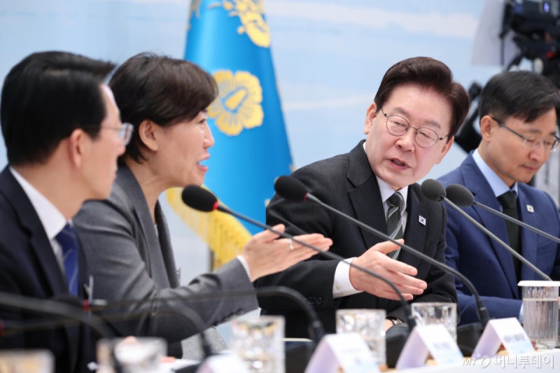 李 "<b>송미령</b> 제안으로 <b>농지 전수조사</b>…<b>농지</b> 뺏으려는 것 아냐"