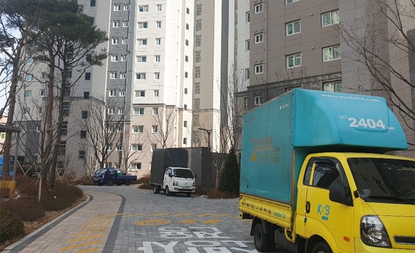 https://imgnews.pstatic.net/image/009/2019/02/25/0004310177_001_20190225202501044.jpg?type=w647