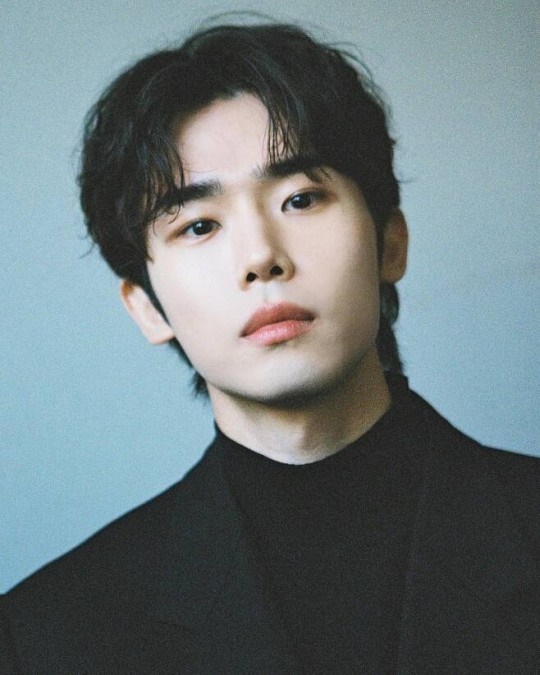 '솔로지옥' <b>최시훈</b>, <b>유흥</b>주점 '선수' 루머에…"목숨 걸고 아닙니다" [전...