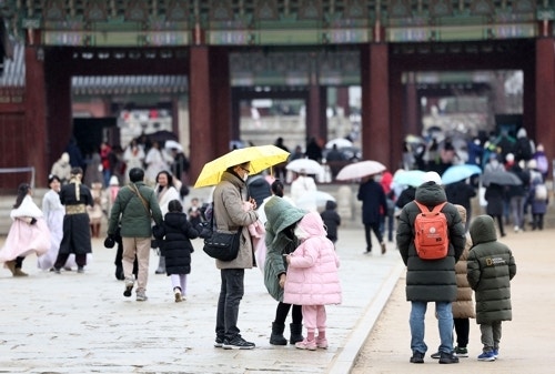 ‘따뜻한 겨울’ 길다 했더니…<b>강추위</b> 시작, 이번 주 내내 한파