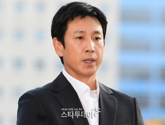 ‘故<b>이선균</b> 수사정보 유출’ <b>경찰관</b>, 영장실질심사...구속 기로