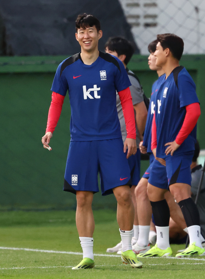 <b>손흥민</b>·<b>이강인</b>, 태국전 동반 <b>선발</b> 출격…최전방 공격수는 조규성