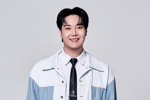 “예비 신부는 배다른 동생”...‘<b>성희롱</b> 의혹’ <b>유재환</b>, 충격 카톡