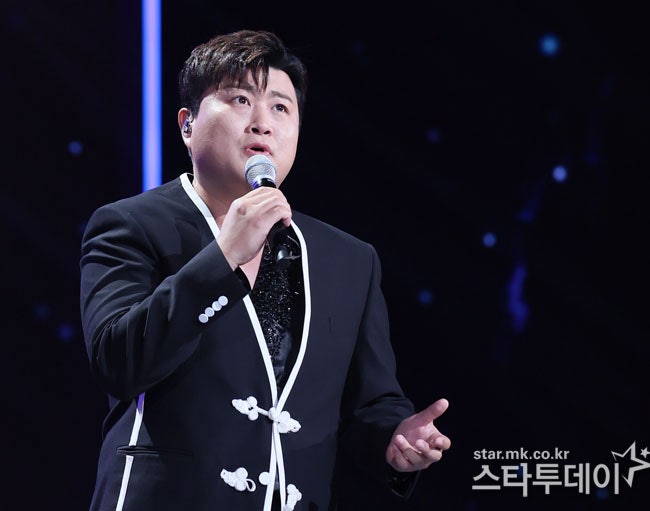 <b>김호중 김천 콘서트</b> 무산 위기… SBS미디어넷 불참 통보