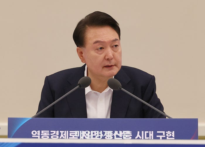 [단독] 민주당 ‘尹<b>탄핵</b>’ 청문회·당론채택 추진…“100만 <b>청원</b>이 민심”