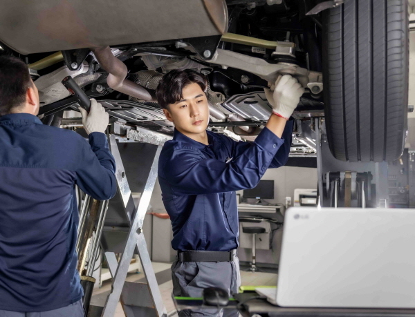 Volvo Korea offers special support services for flood-damaged vehicles with a 30% discount on parts [Photo provided by Volvo Korea]