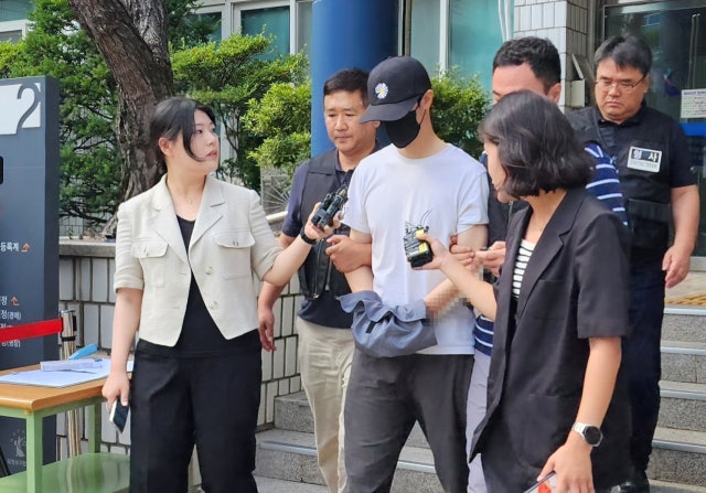 ‘5세 아동 <b>의식불명</b>’ <b>태권도 관장</b> 구속…“이전에도 그랬다”