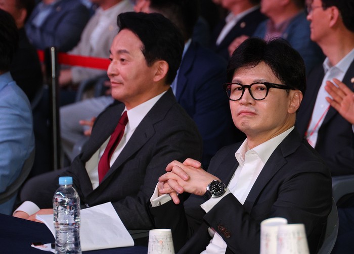 <b>원희룡</b> “<b>한동훈</b>, 계속 끼어들고 쫑알쫑알…25년 만에 처음”