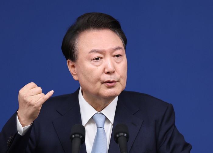 [속보] <b>대통령실</b> “野 <b>계엄령</b> 주장은 비상식적·거짓 <b>정치공세</b>”