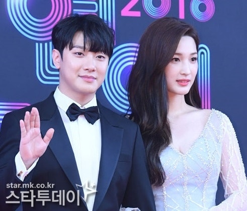 ‘성매매 의혹’ <b>최민환</b>, ‘강제추행 혐의’ 추가 고발 당해