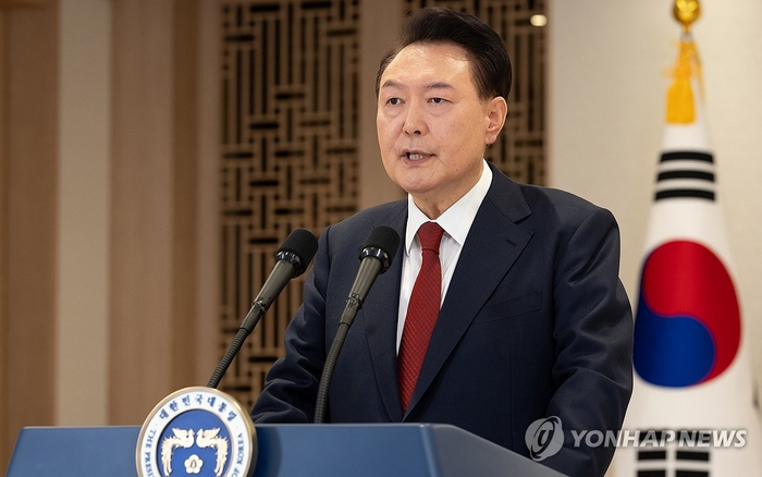 中, 尹 ‘<b>중국 간첩</b>’ 언급에 “깊은 놀라움·불만 느껴”