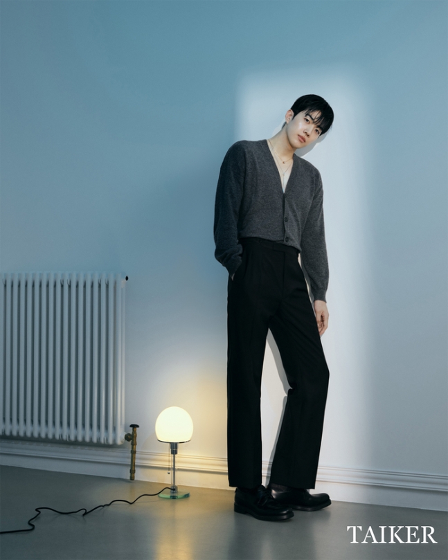 대만 매거진 커버를 장식한 강훈님