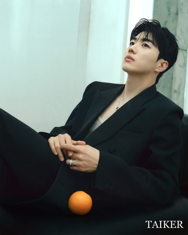 대만 매거진 커버를 장식한 강훈님