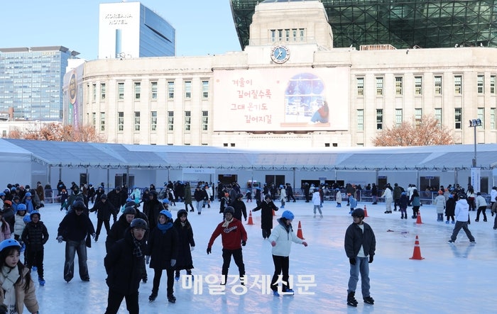 올해 산타 선물은 ‘동장군’…맹추위에도 ‘<b>화이트 크리스마스</b>’는 없...