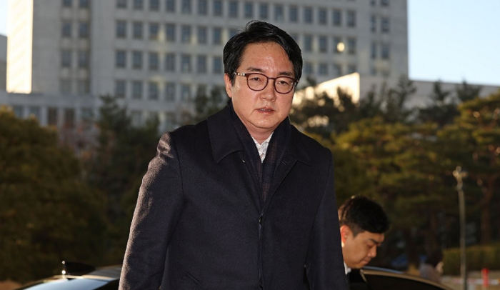 [속보] “尹 <b>기소</b> 여부, <b>검찰총장</b>이 <b>결정</b>”…尹수사 놓고 <b>검찰</b> 고·지검...