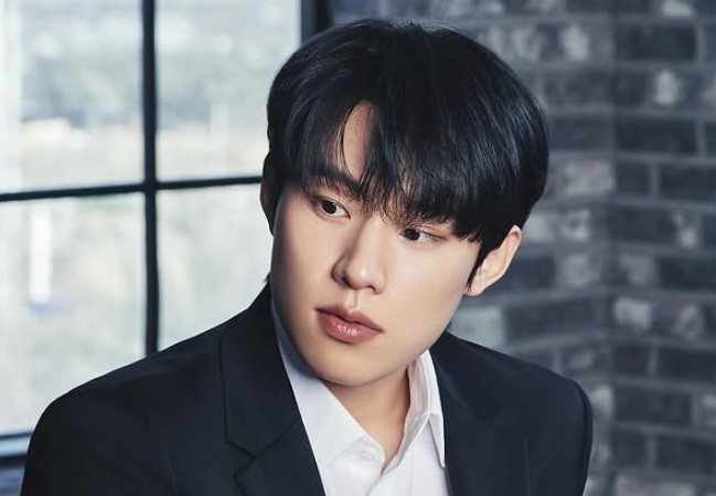 “바로 취소했는데 이미 확산”…‘<b>걸그룹 성희롱</b> 게시물 <b>투표</b>’ 사과한...