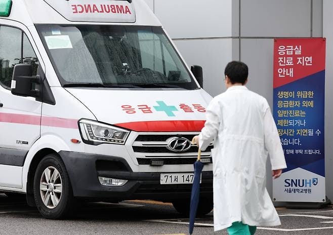 “군대 보내달라”…<b>사직 전공의</b>들, 정부에 ‘입영 대기’ 철회 요구한...
