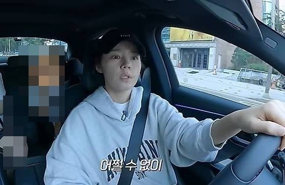 이수지 ‘대치맘 패러디’ 불똥?...<b>한가인</b> 라이딩 영상 비공개