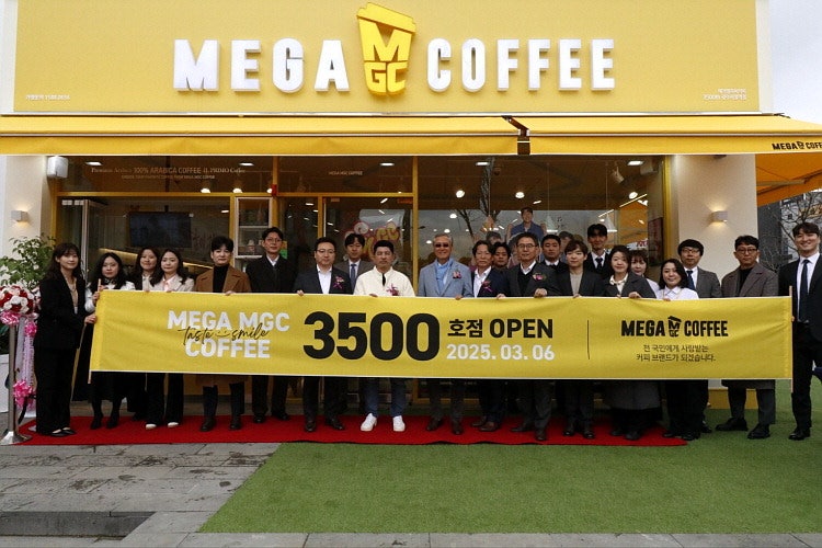 뛰어난 가성비 무기 … 광주에 3500호점